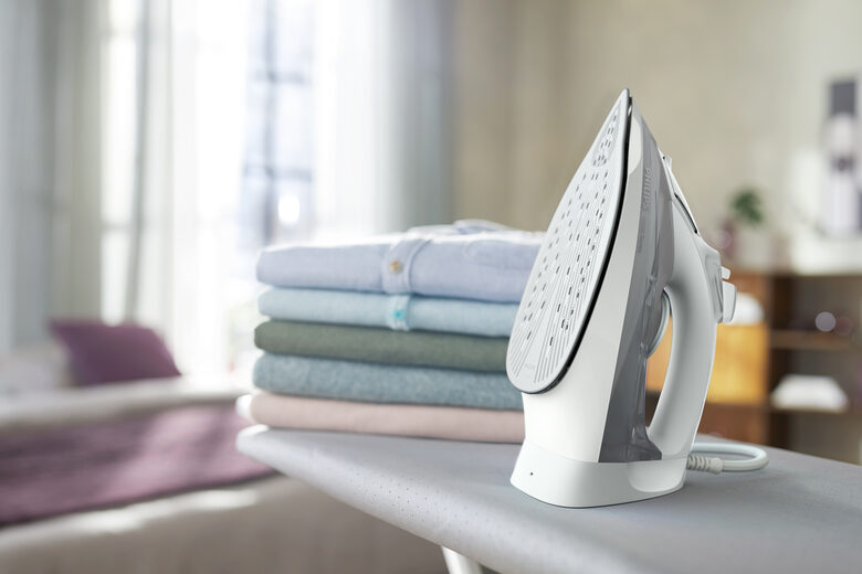 Philips 5000 series Ferro da stiro, 2400 W di potenza, 40 g/min di vapore continuo