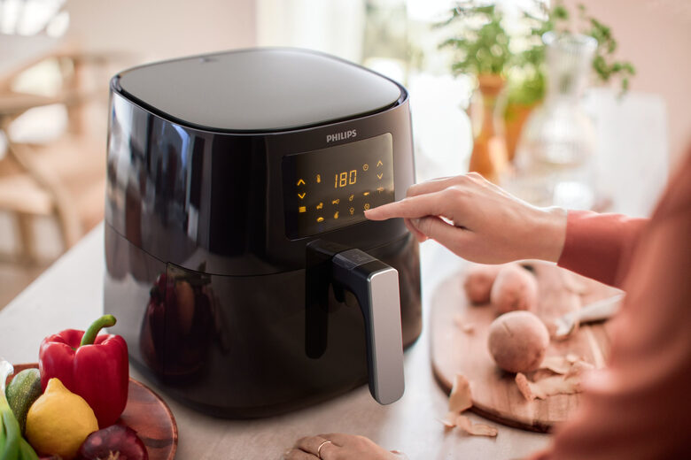 Philips Essential Airfryer XL HD9270/70 da 6,2 l e 1,2 kg con tecnologia Rapid Air