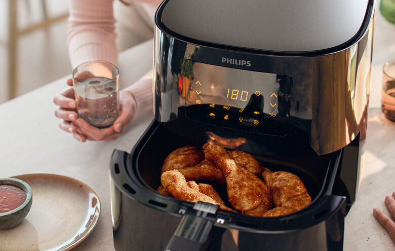 Philips Essential Airfryer XL HD9270/70 da 6,2 l e 1,2 kg con tecnologia Rapid Air