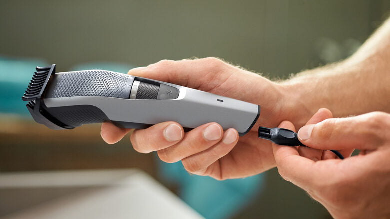 Philips Rifinitore per barba con impostazioni di precisione da 0,5 mm