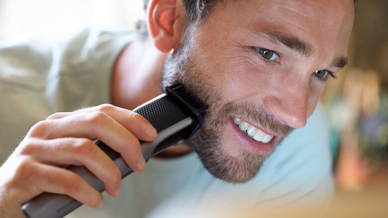 Philips Rifinitore per barba con impostazioni di precisione da 0,5 mm