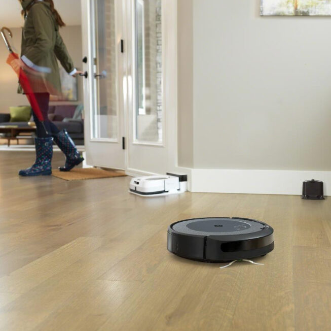 iRobot Roomba i3 Aspirapolvere Robot Nero, Grigio