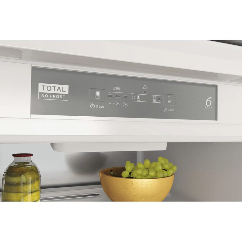 Whirlpool WHC18 T332 frigorifero con congelatore Da incasso 250 L E Bianco
