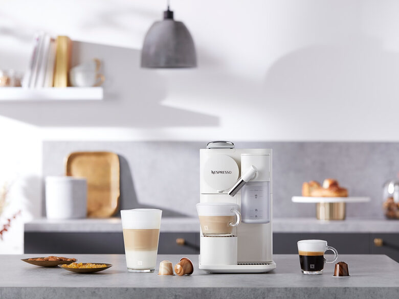De’Longhi Lattissima One EN510.W Macchina per espresso 1 L