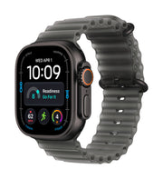 Apple Watch Ultra 4 GPS + Cellular, Cassa 49 mm in titanio nero con cinturino Ocean nero traslucido