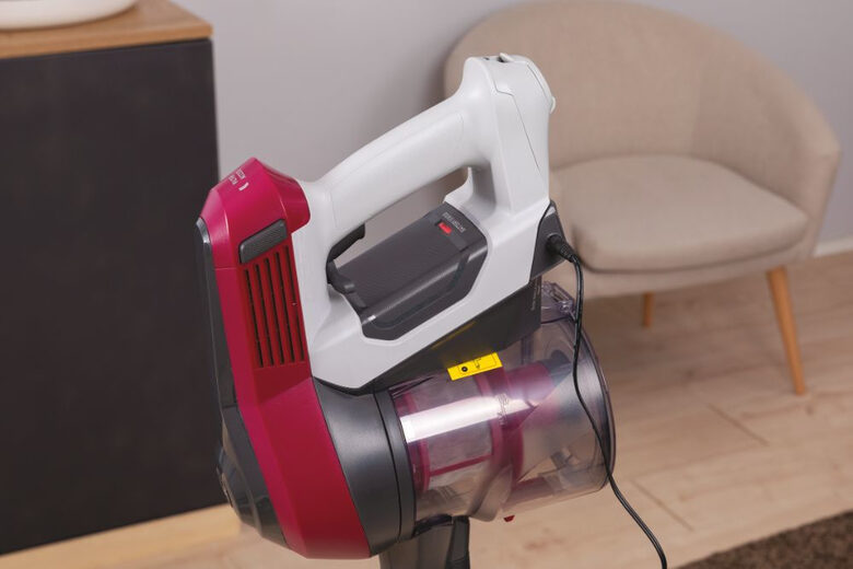 Hoover HF1 HF110P 011 Senza sacchetto 0,9 L 170 W Magenta