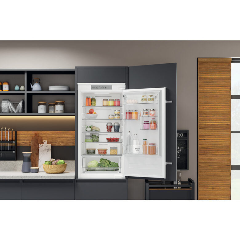 Hotpoint HAC18 T311 frigorifero con congelatore Da incasso 250 L F Bianco