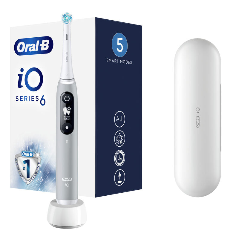 Oral-B iO - 6 - Spazzolino Elettrico Grigio Con Display In Bianco E Nero, 1 Testina, 1 Custodia Da Viaggio, Designed By Braun