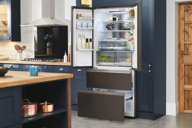 Haier FD 83 Serie 7 HB18FGSAAA frigorifero side-by-side Libera installazione 539 L E Argento, Titanio