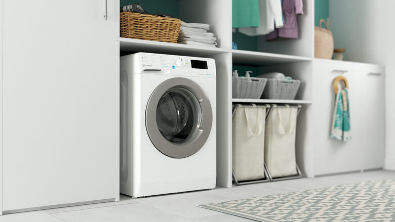 Indesit BWE 81285X WS IT lavatrice Caricamento frontale 8 kg 1200 Giri/min B Bianco