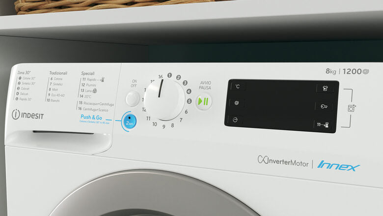 Indesit BWE 81285X WS IT lavatrice Caricamento frontale 8 kg 1200 Giri/min B Bianco