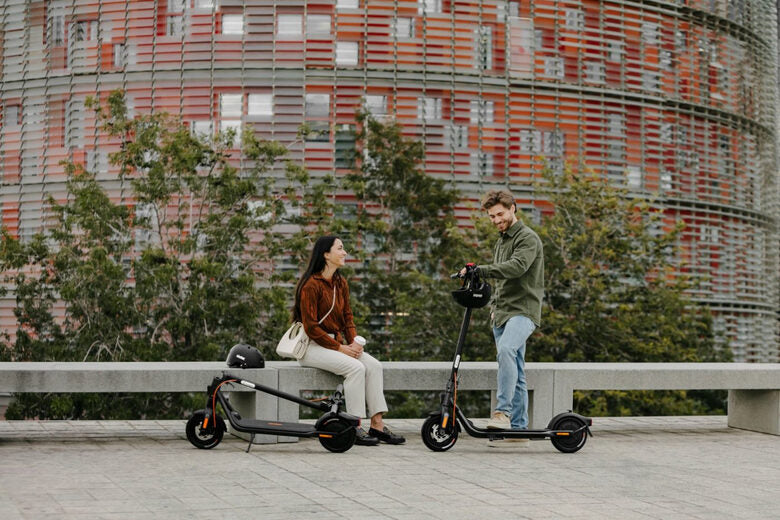 Ninebot by Segway KickScooter F2 Pro E 25 km/h Nero