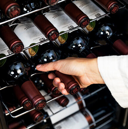 Cecotec GrandSommelier 24000 Cantinetta Vino Con Compressore Libera Installazione Nero 24 Bottiglie