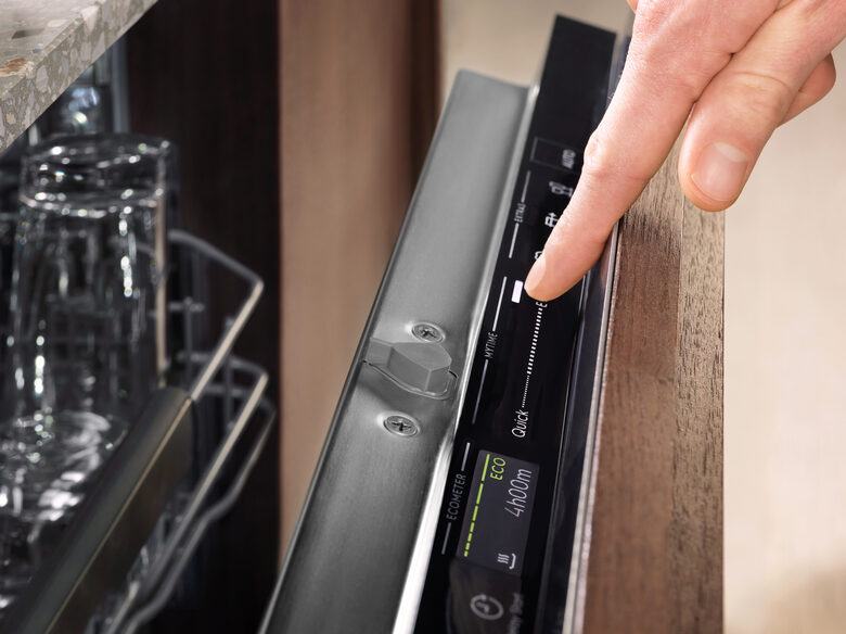 Electrolux EES47325L Lavastoviglie a scomparsa totale 13 coperti Classe D