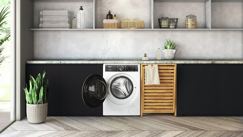 Hotpoint H8 W046WB IT lavatrice Caricamento frontale 10 kg 1400 Giri/min A Bianco