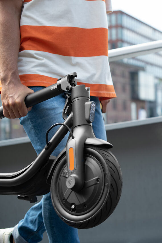 Ninebot by Segway F25E 25 km/h Nero