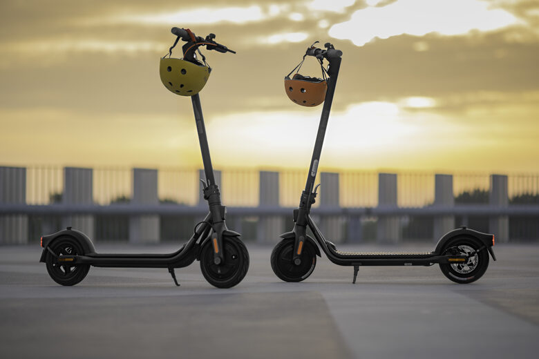 Ninebot by Segway F25E 25 km/h Nero