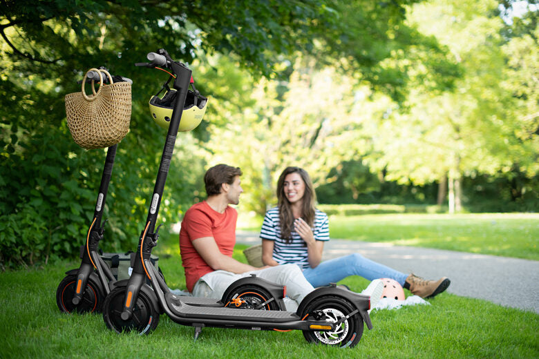 Ninebot by Segway F40E 25 km/h Nero
