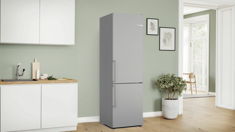 Bosch Serie 4 KGN39VLCT Frigorifero combinato da libera installazione 203 x 60 cm Metal look Classe C