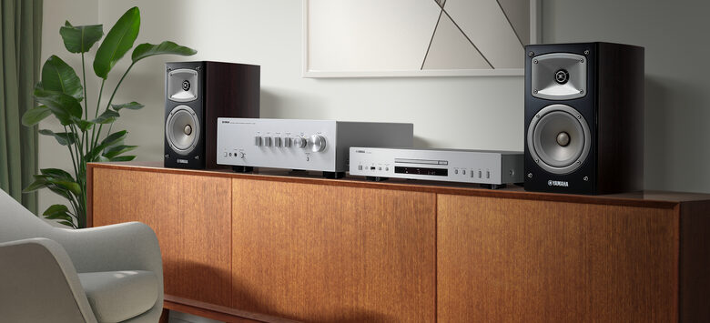 Yamaha CD-S303 Lettore CD HiFi Nero