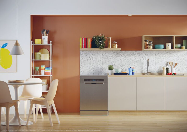 Candy RapidÓ CF 3C7F0X Lavastoviglie Libera installazione 13 coperti C