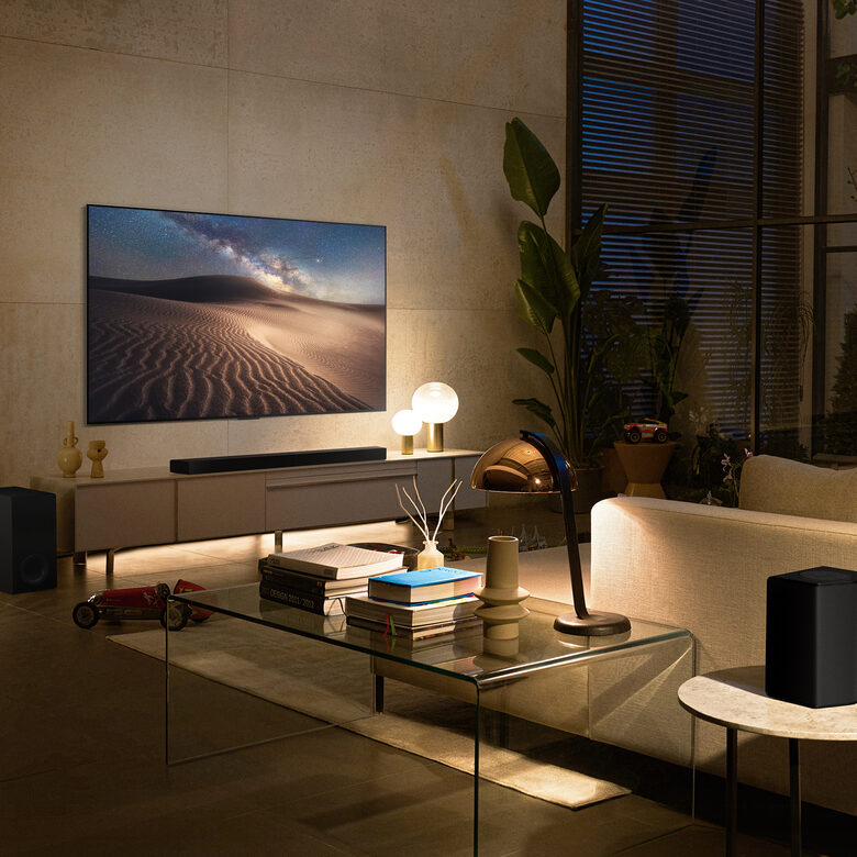 LG OLED evo Gallery Edition 4K 77'' Serie G2 OLED77G26LA Smart TV