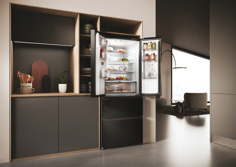 Haier HFR3718ENGB FD 70 Series 3 Frigorifero Side By Side A Libera Installazione, No Frost, Fresher Tech®, Classe E, Nero