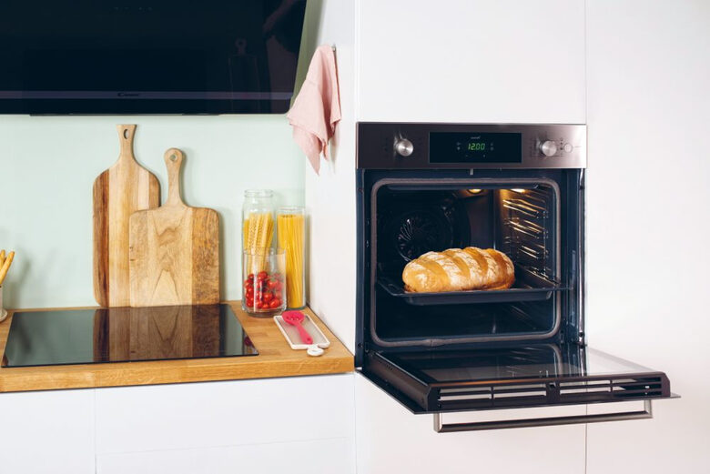 Candy FSCTX886 Smart Steam WIFI Forno Elettrico Multifunzione da Incasso, 70 L, Autopulente, Connesso, Wi-Fi + BLE, Classe A, 59,5x56,8x59,5 cm, Inox [Classe di efficienza energetica A]