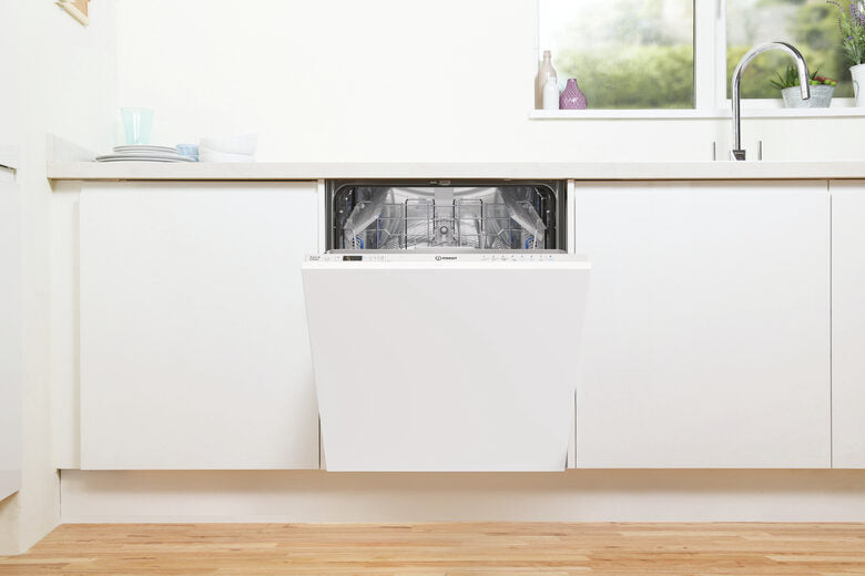 Indesit I3I D534A Lavastoviglie a Incasso Scomparsa totale 14 coperti D