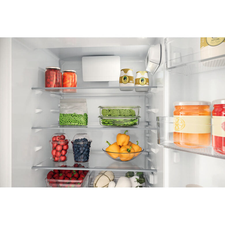 Hotpoint Ariston HAC18D011A1 Frigorifero combinato ad incasso