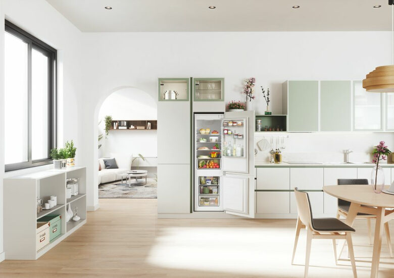 Candy CBL3518E frigorifero con congelatore Da incasso