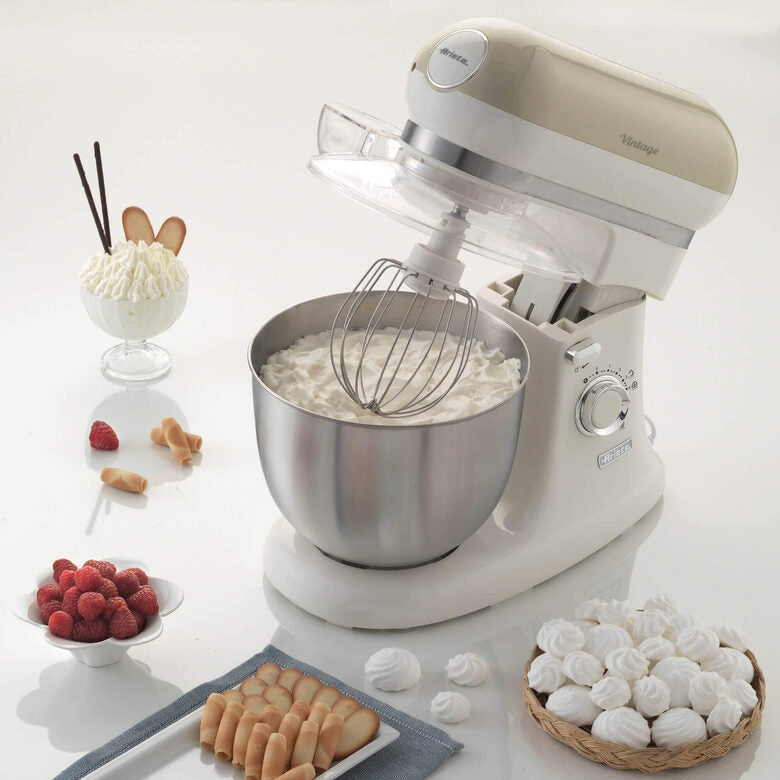 Ariete 1588 Impastatrice Planetaria - Pane, pizza e dolci - 7 Velocità - 3 Fruste - 5,5 Litri - Acciaio Inox - 2400 Watt - Linea Vintage - Beige