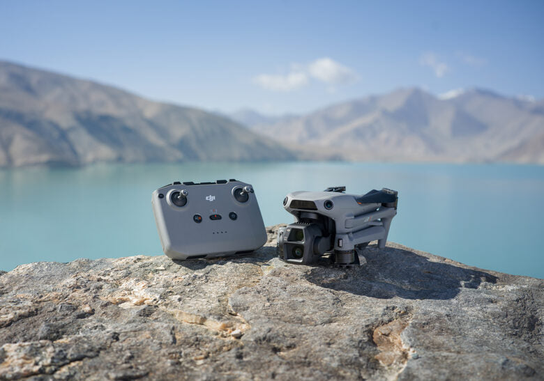DJI Air 3s Drone RC-N3 4 rotori Quadrirotore 50 MP 3840 x 2160 Pixel 4276 mAh Grigio