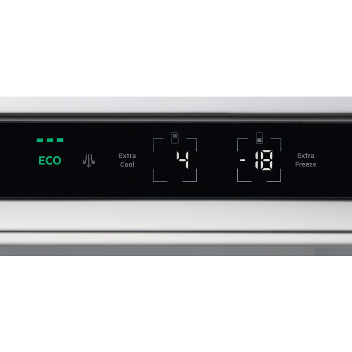 AEG Series 8000 TSC8M181CS frigorifero con congelatore Da incasso 249 L C Bianco