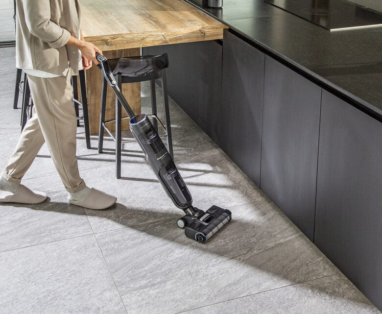 Rowenta X-Clean 4 , Lavapavimenti Senza Fili con Auto-Propulsione e Rilevazione Automatica dello Sporco, Doppio Serbatoio e Sistema di Autopulizia, Autonomia 50' per Tutti i Tipi di Paviment