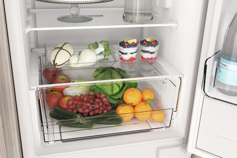 Indesit INC18 T112 frigorifero con congelatore Da incasso 250 L E Bianco