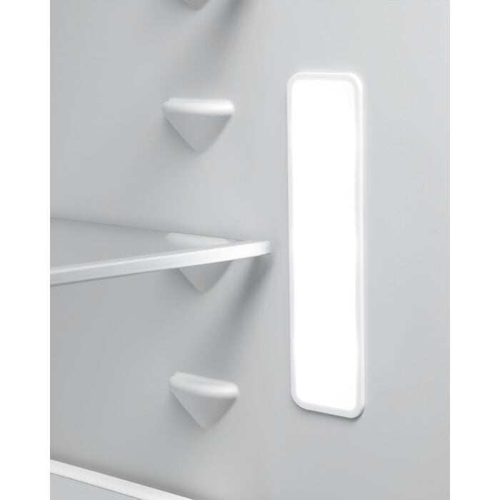 AEG Series 8000 TSC8M181CS frigorifero con congelatore Da incasso 249 L C Bianco