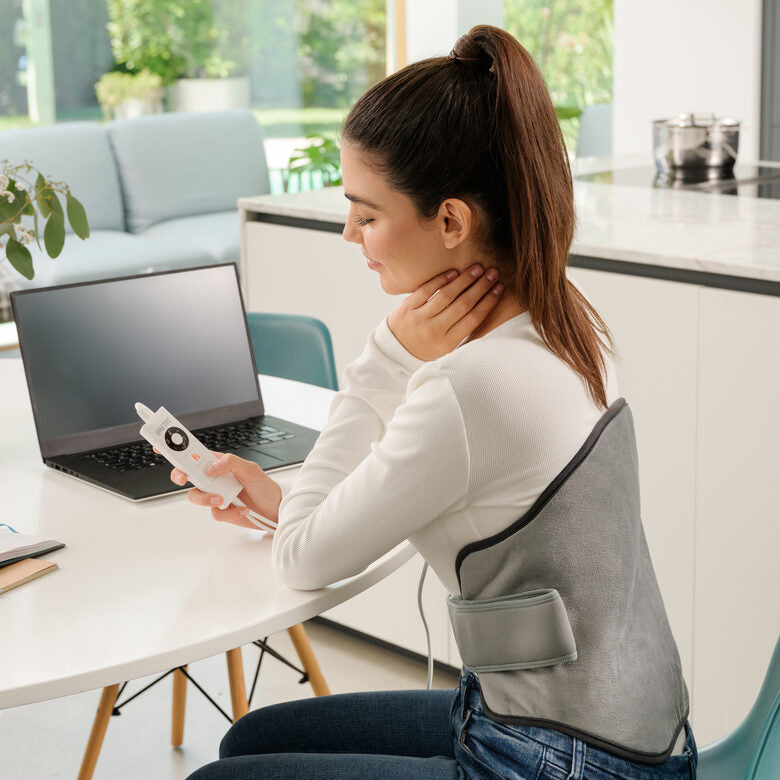 Imetec Termoforo Lombare Intellisense Lumbar, efficace su schiena e addome, Tecnologia Intellisense, 5 temperature, Lavabile