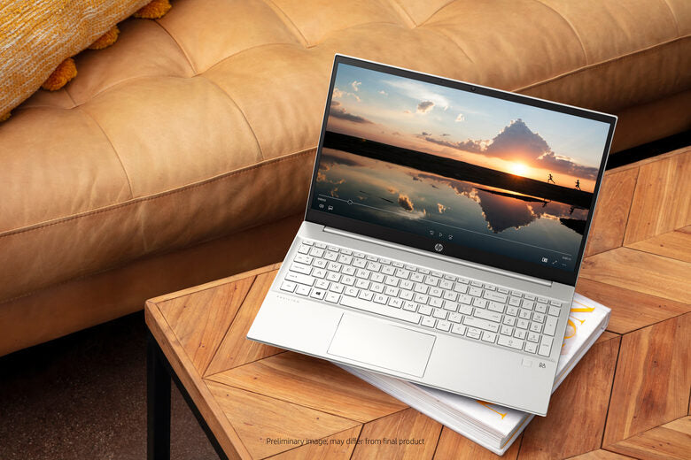 HP Pavilion 15-eh3015nl AMD Ryzen™ 7 7730U Computer portatile 39,6 cm (15.6") Full HD 16 GB DDR4-SDRAM 512 GB SSD Wi-Fi 6 (802.11ax) Windows 11 Home Argento
