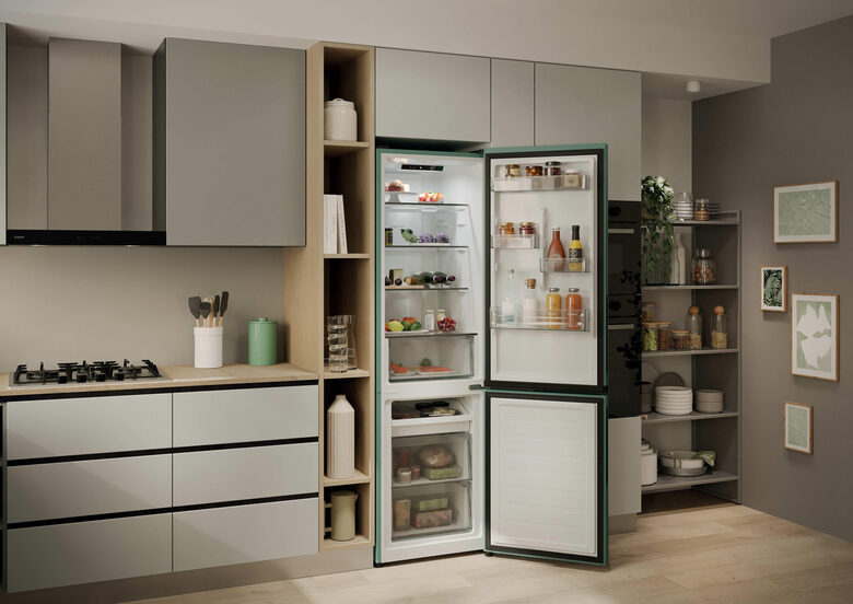 Candy CNCQ2T518EG Libera installazione 279 L E Verde