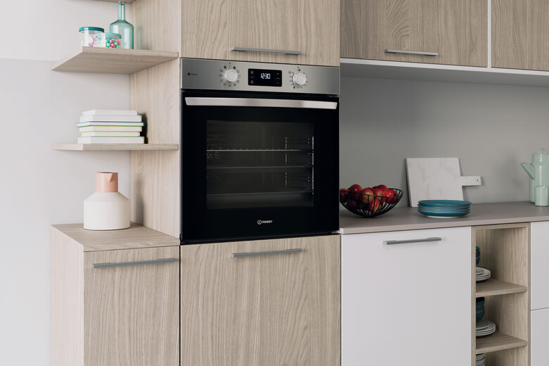 Indesit IO 258HS B forno da incasso multifunzione Inox 11Funzioni totali classe A+ 71Lt Funzione Vapore, Idrolisi