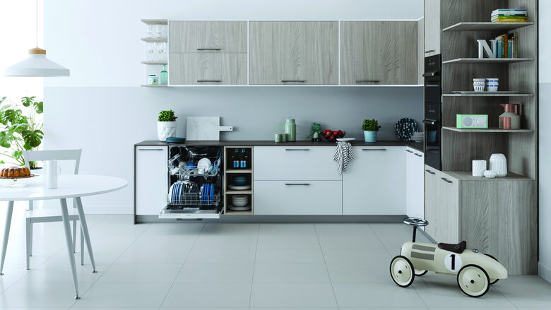 Indesit Lavastoviglie BI 60 cm, classe E, 14 coperti, Push&Go