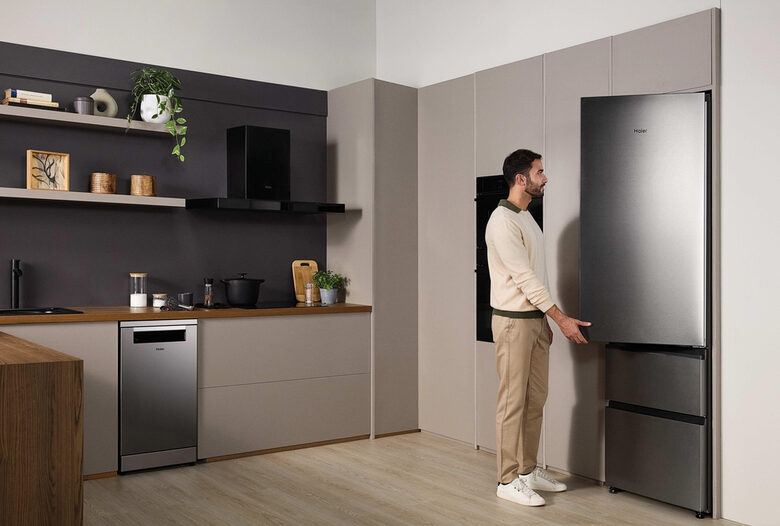Haier 3D 60 Serie 3 HTR3620CNMG Libera installazione 414 L Argento