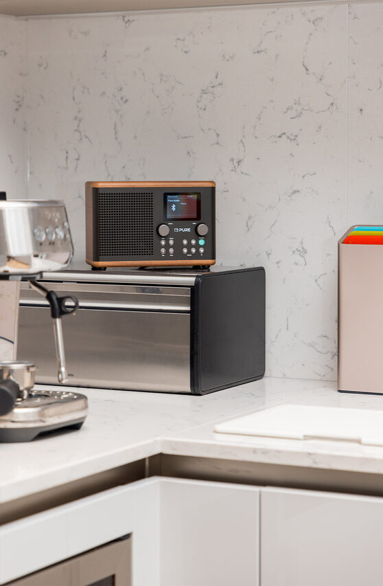 Pure Radio Classic H4 Black/Walnut DAB