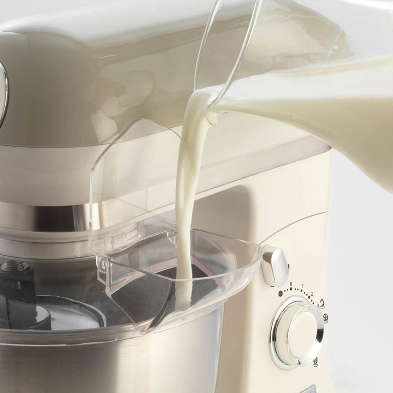 Ariete 1588 Impastatrice Planetaria - Pane, pizza e dolci - 7 Velocità - 3 Fruste - 5,5 Litri - Acciaio Inox - 2400 Watt - Linea Vintage - Beige