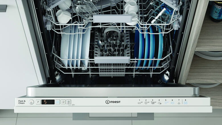 Indesit I3I D534A Lavastoviglie a Incasso Scomparsa totale 14 coperti D