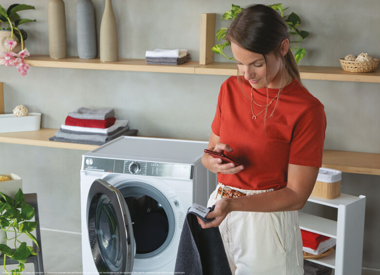 Hoover H5WPB610AMBC8-S H-WASH 550 Lavatrice A Libera Installazione 10 Kg, 1600 Giri, Power Care System, Auto Care, Steam Care Pro, Classe A, Bianco