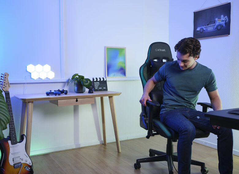 Trust GXT 716 Rizza Sedia per gaming universale Sedia tappezzata Nero