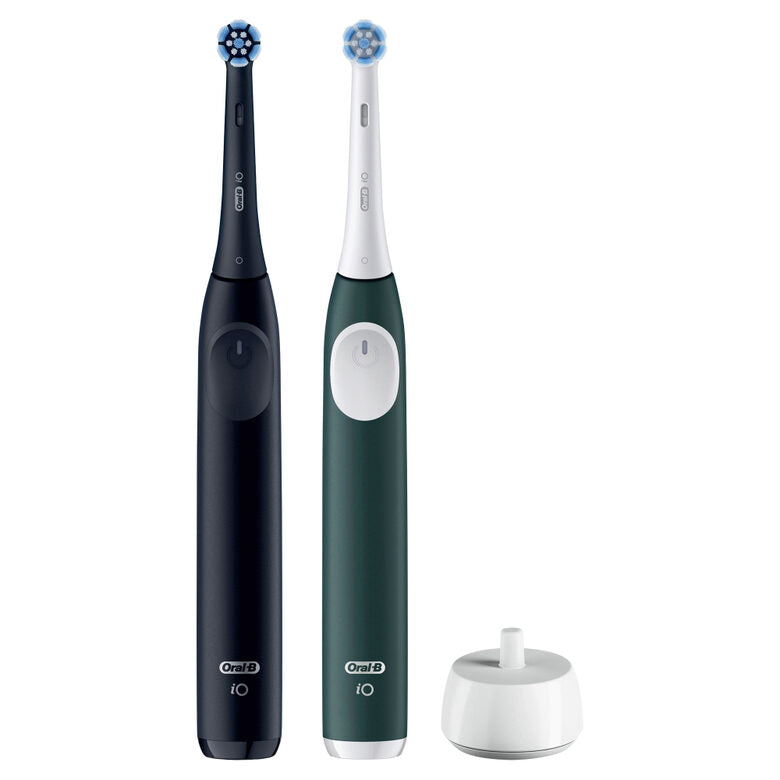 Oral-B iO 2 Spazzolino Elettrico Oral B, Nero e Verde, 1 Testina Di Ricambio, 2 Spazzolini, Delicato sulle Gengive, Efficace sulla placca, Sensore di Pressione