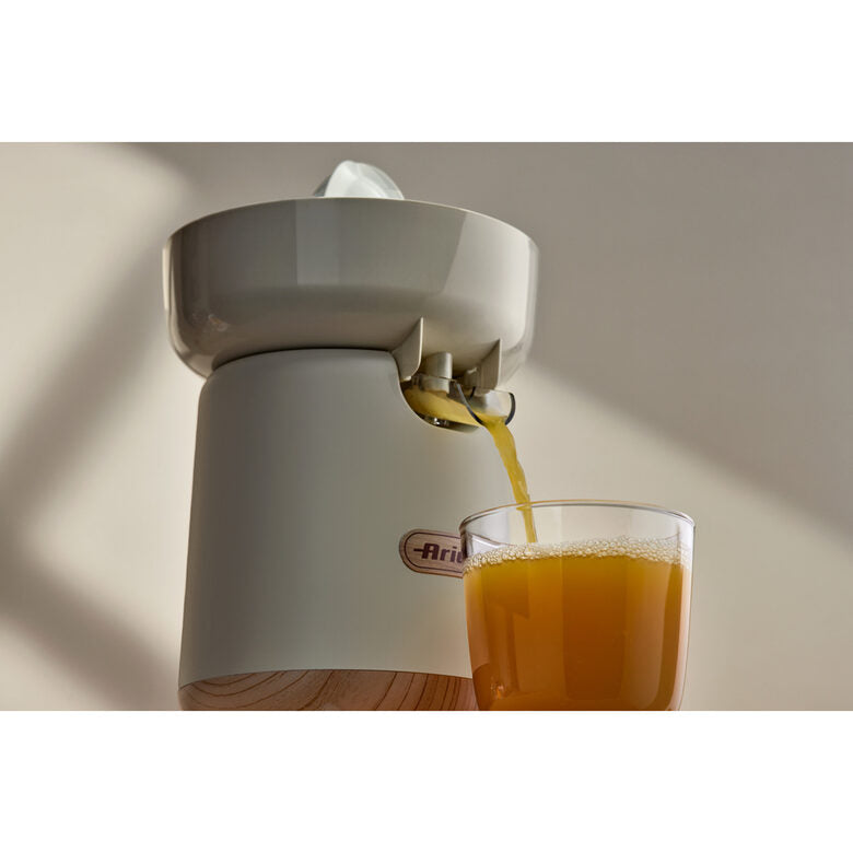 Ariete 417 Spremiagrumi Breakfast Wood, 40W, Effetto Legno, 2 Coni, Beccuccio Antigoccia, Attivazione a Pressione, Beige